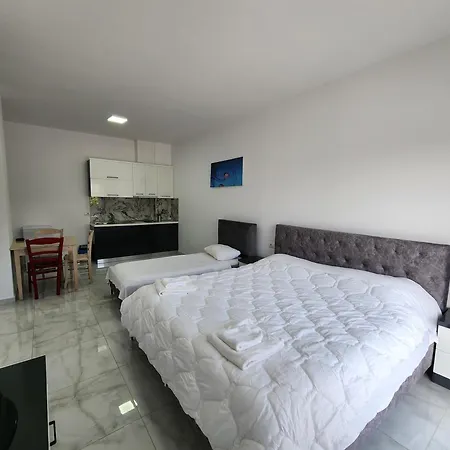 Anchor Apartments Shengjin Exterior photo