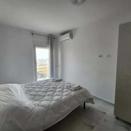 Anchor Apartments Shengjin Exterior photo