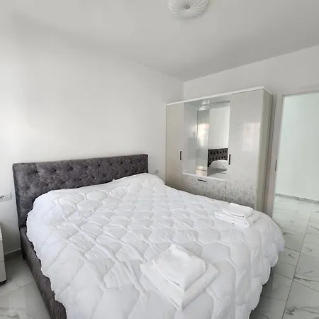 Anchor Apartments Shengjin Exterior photo